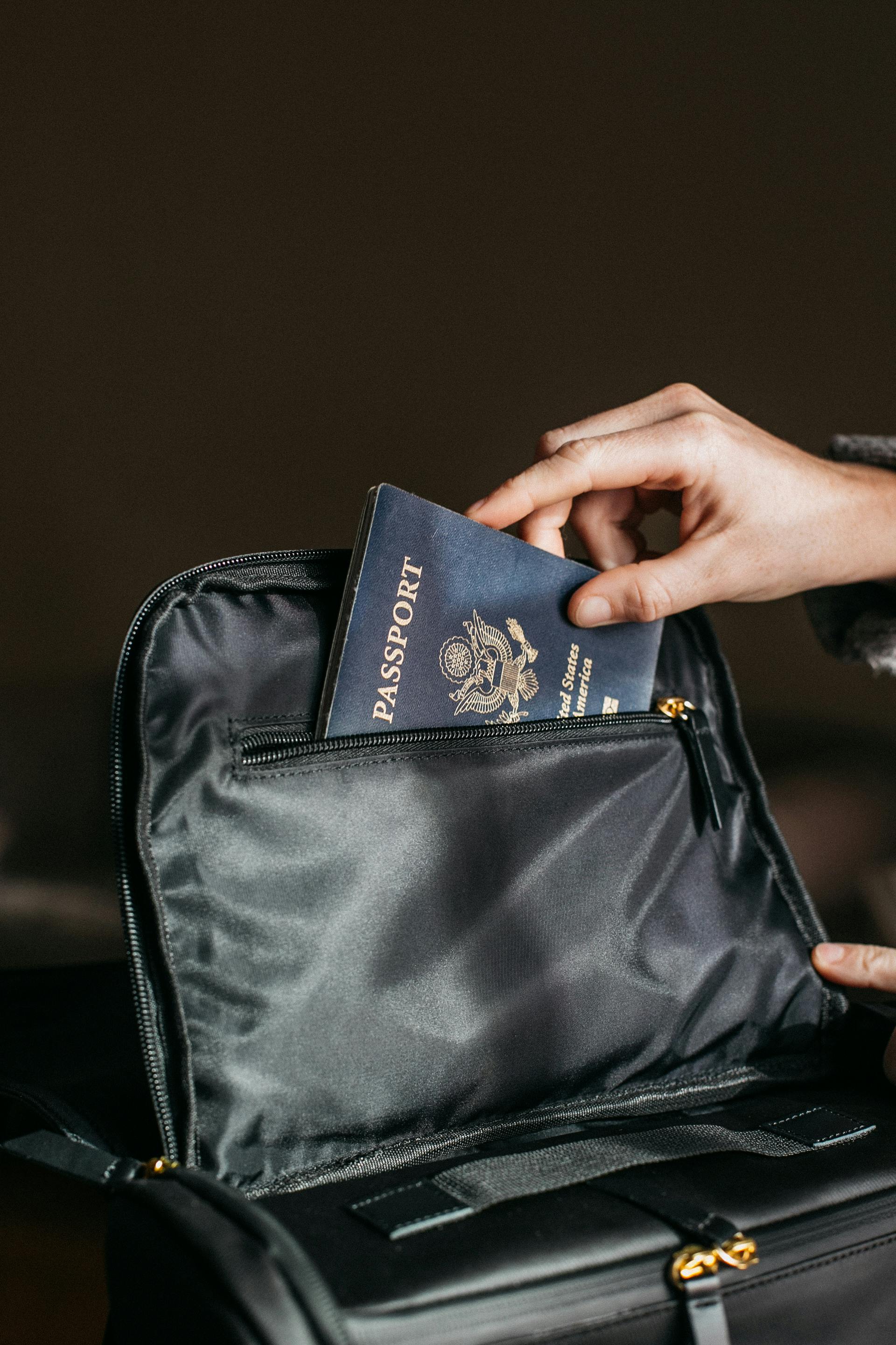🪪 Passeports volés : les hôtels, nouvelle cible du dark web !